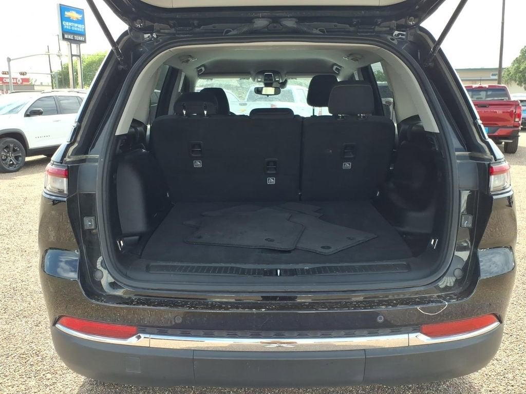 2024 Jeep Grand Cherokee Laredo