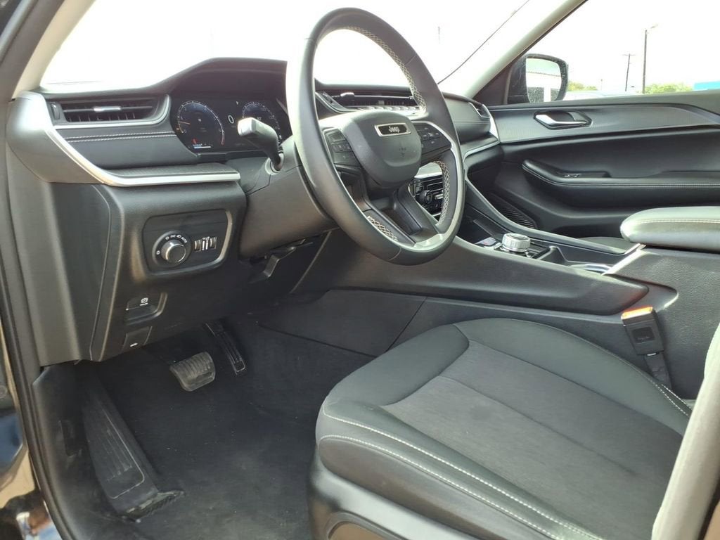 2024 Jeep Grand Cherokee Laredo