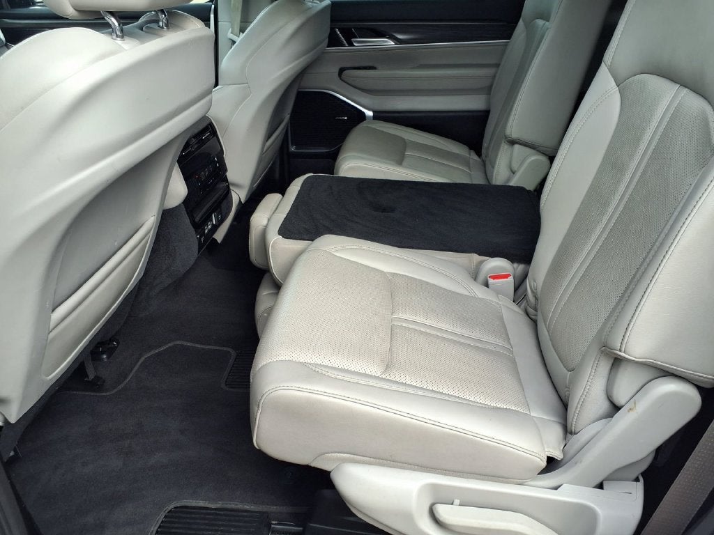 2024 Jeep Wagoneer L Series II - Photo 10