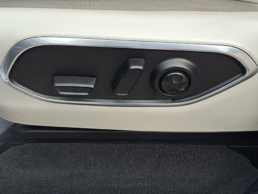 2024 Jeep Wagoneer L Series II - Photo 13
