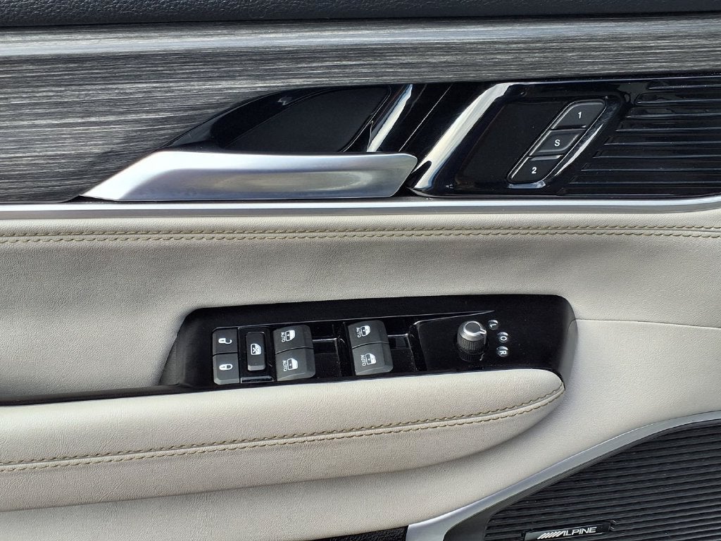 2024 Jeep Wagoneer L Series II