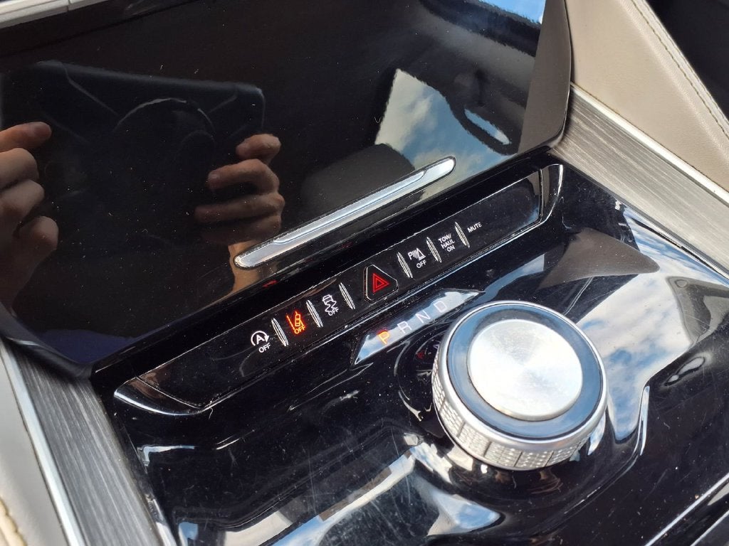 2024 Jeep Wagoneer L Series II - Photo 21