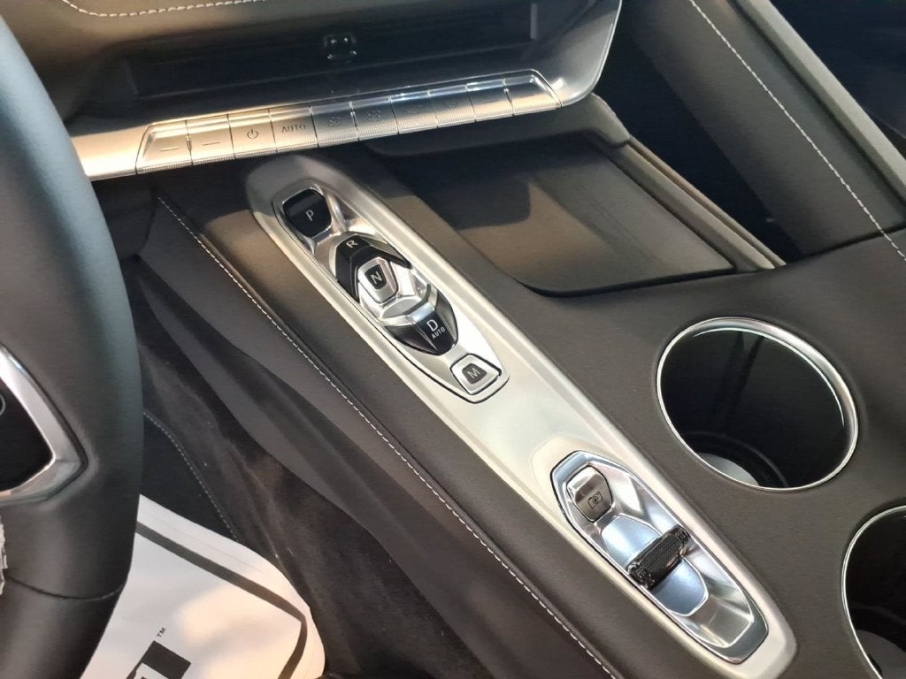 2027 Chevrolet Corvette Stingray 2LT
