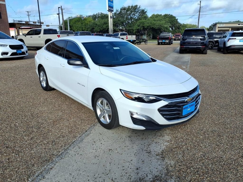 2022 Chevrolet Malibu LS