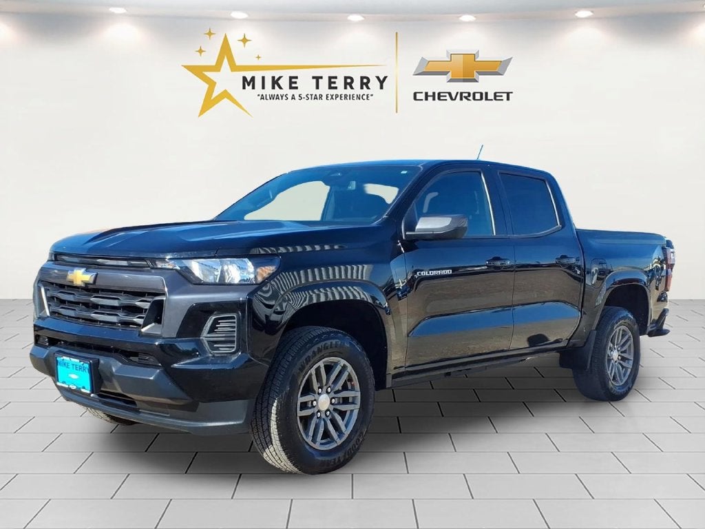 2025 Chevrolet Colorado WT/LT