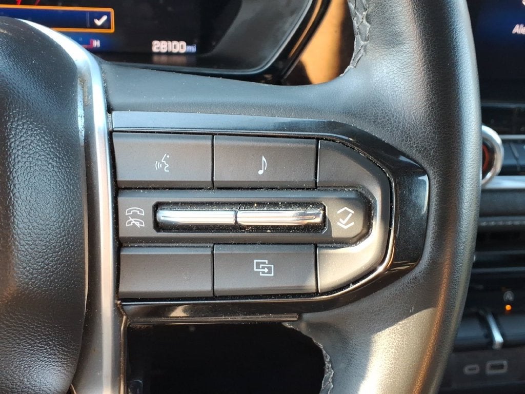 2025 Chevrolet Colorado LT - Photo 25