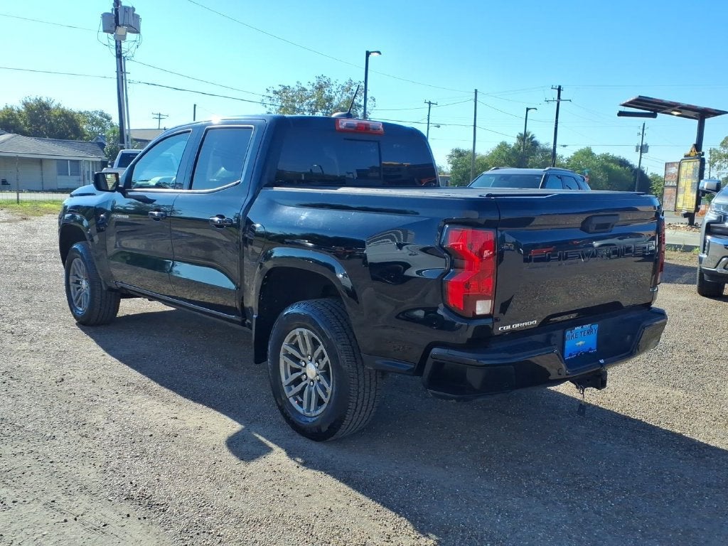 2025 Chevrolet Colorado WT/LT