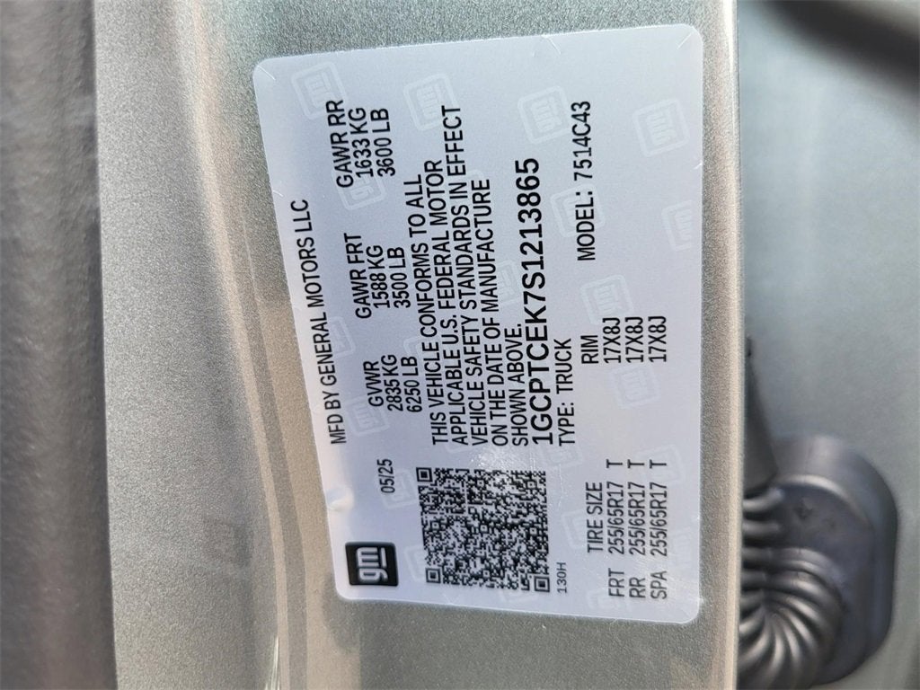 2025 Chevrolet Colorado WT/LT