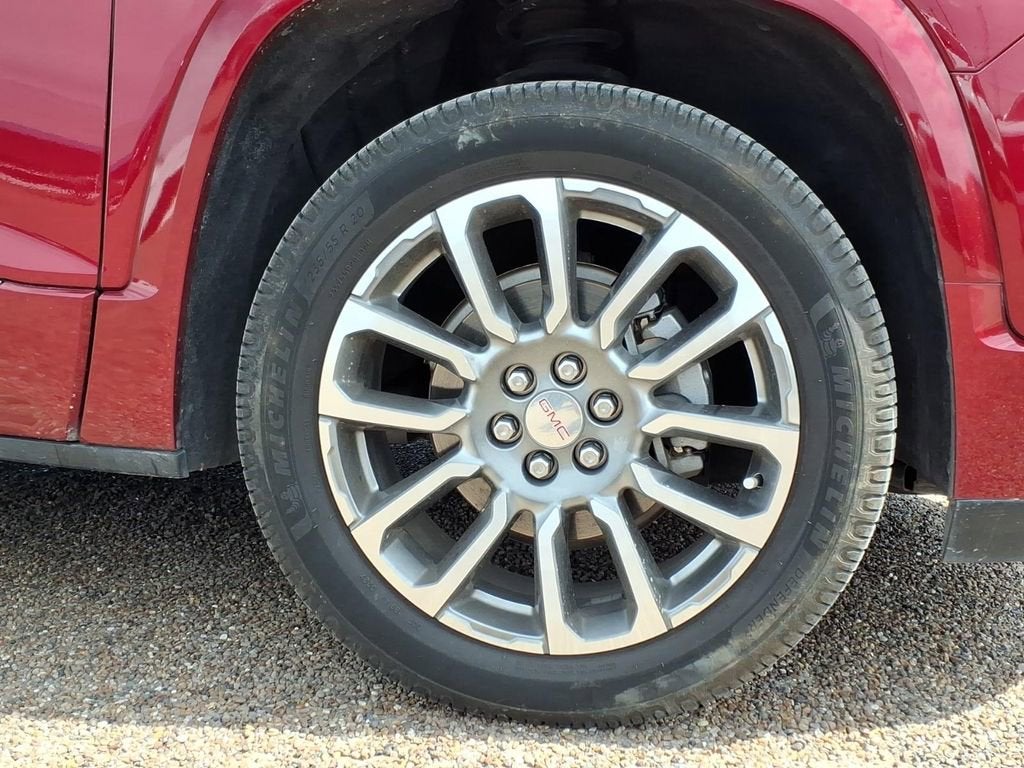 2020 GMC Acadia Denali