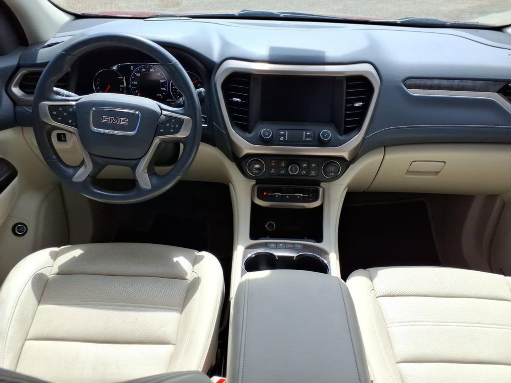2020 GMC Acadia Denali