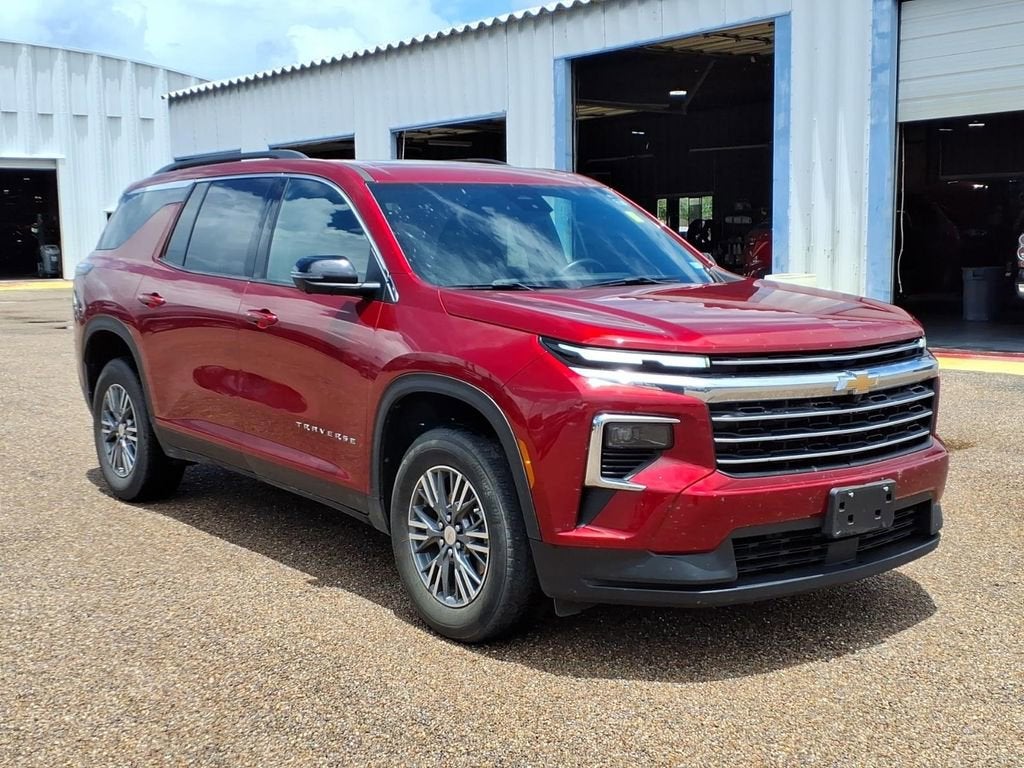 2024 Chevrolet Traverse LT