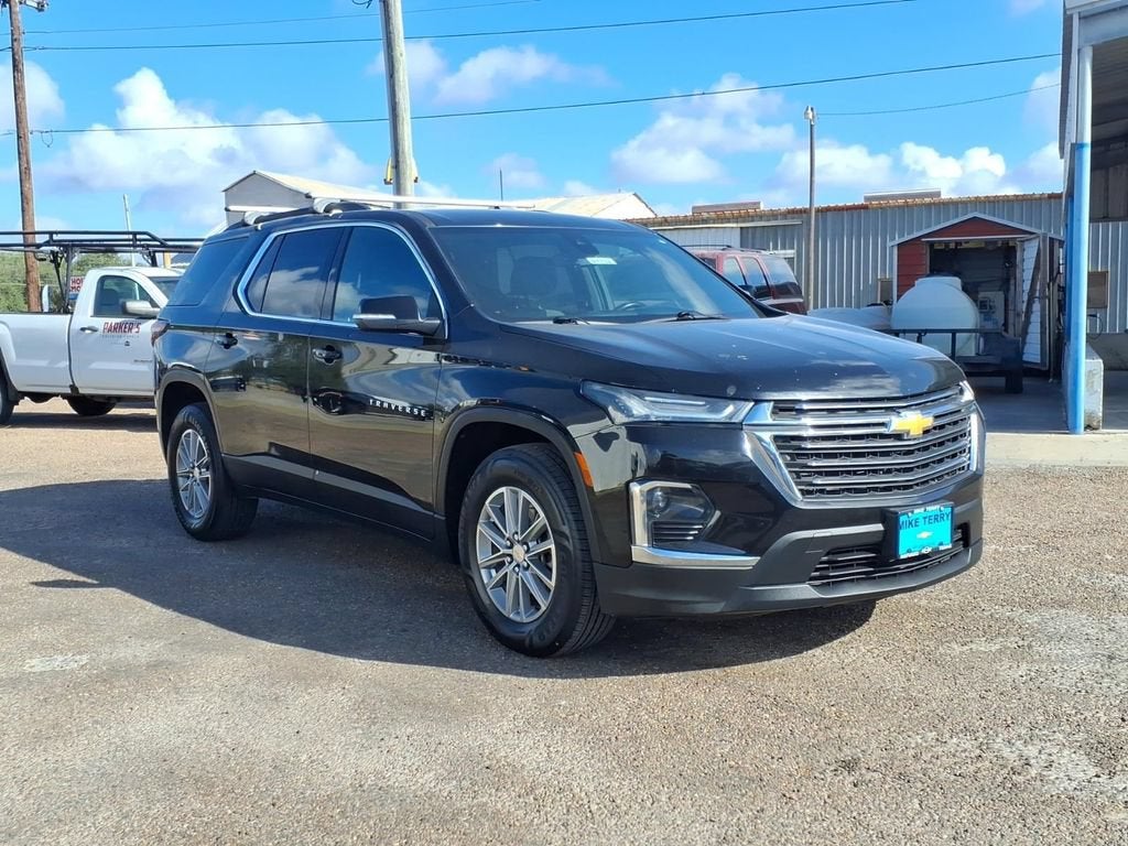 2022 Chevrolet Traverse LT Cloth