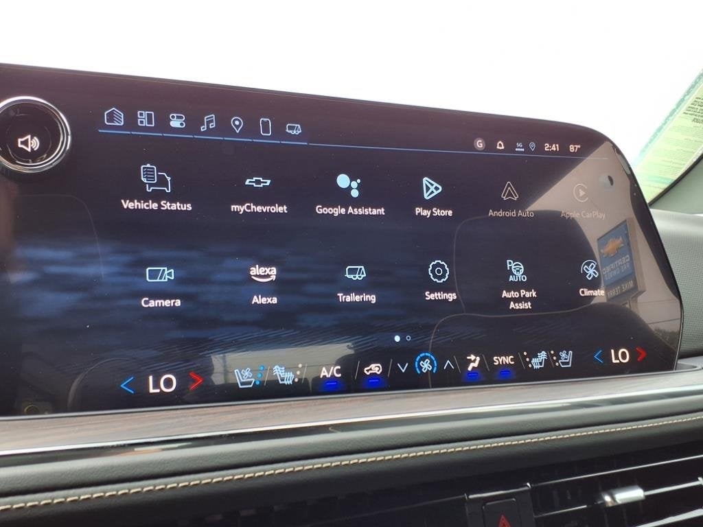 2025 Chevrolet Suburban Premier