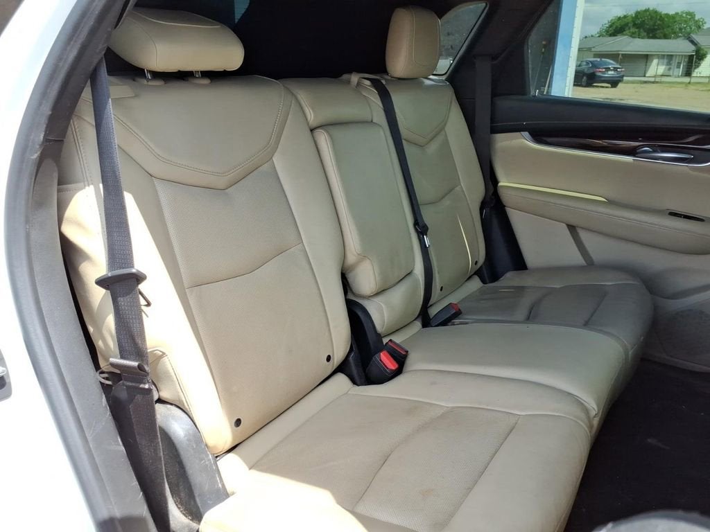 2017 Cadillac XT5 Luxury FWD