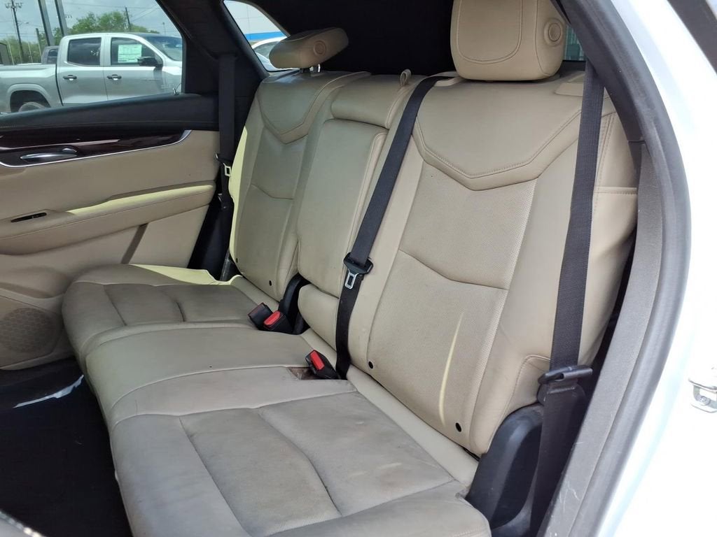 2017 Cadillac XT5 Luxury FWD