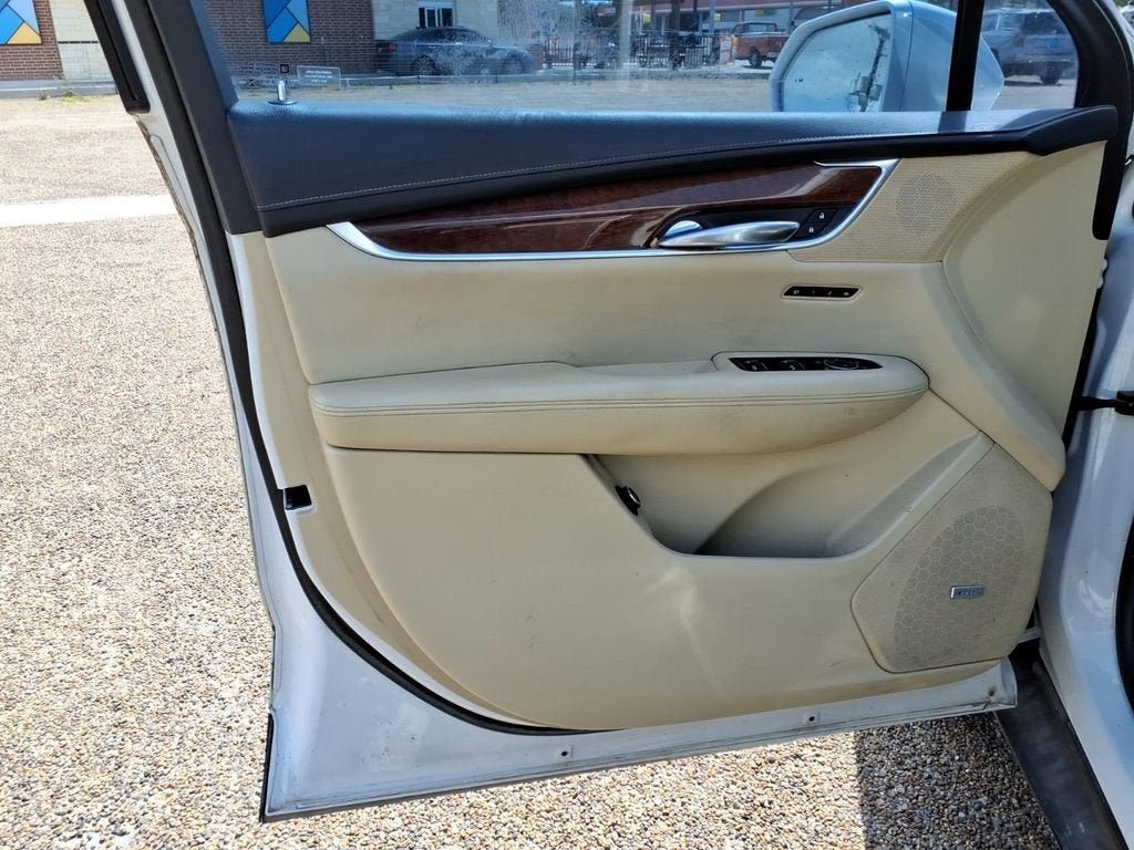 2017 Cadillac XT5 Luxury FWD