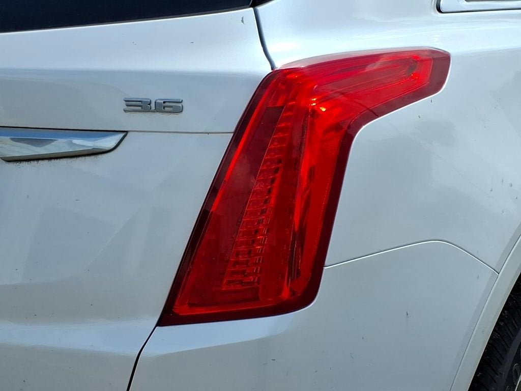 2017 Cadillac XT5 Luxury FWD