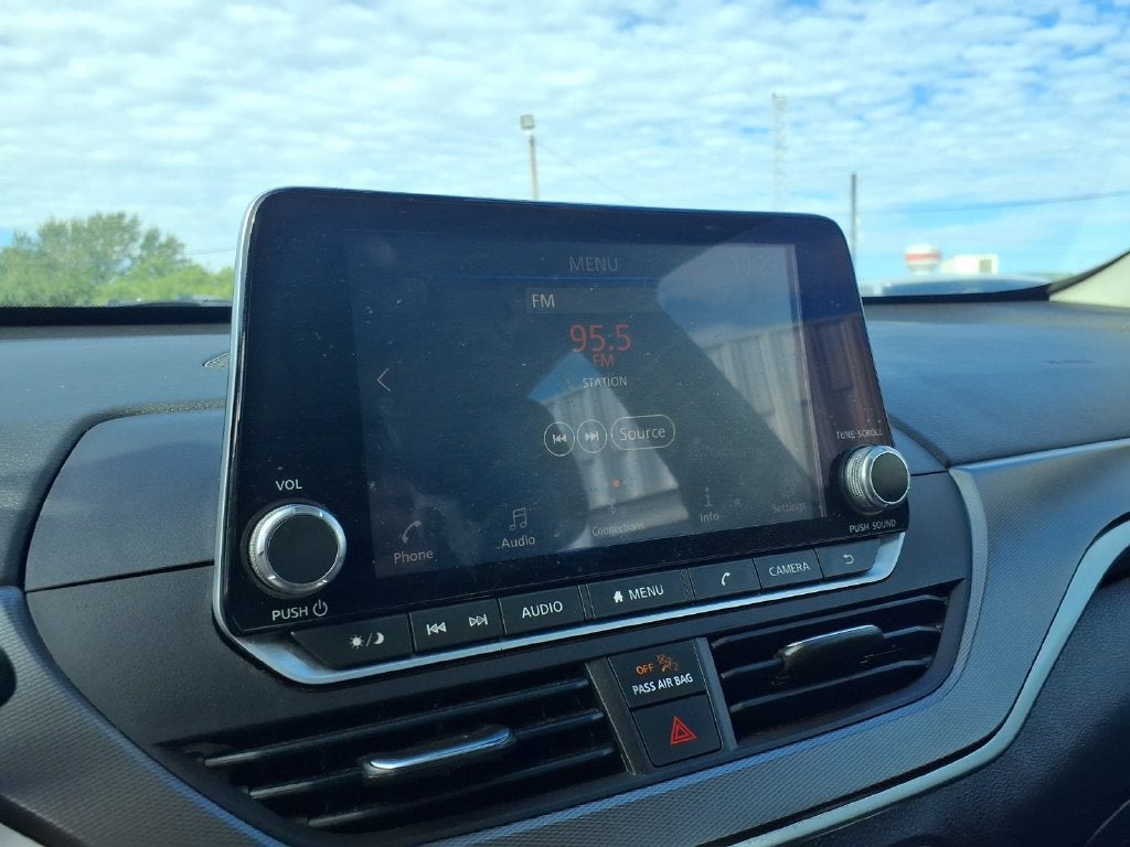 2023 Nissan Altima SR - Photo 19