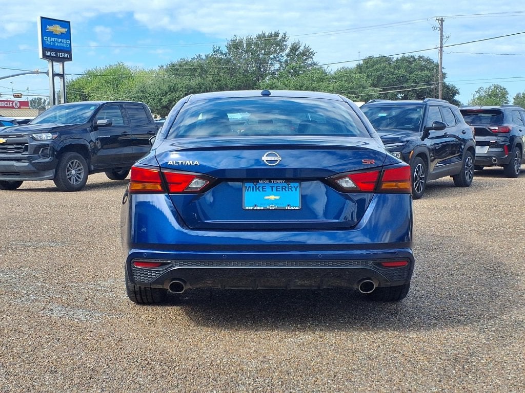 2023 Nissan Altima SR FWD