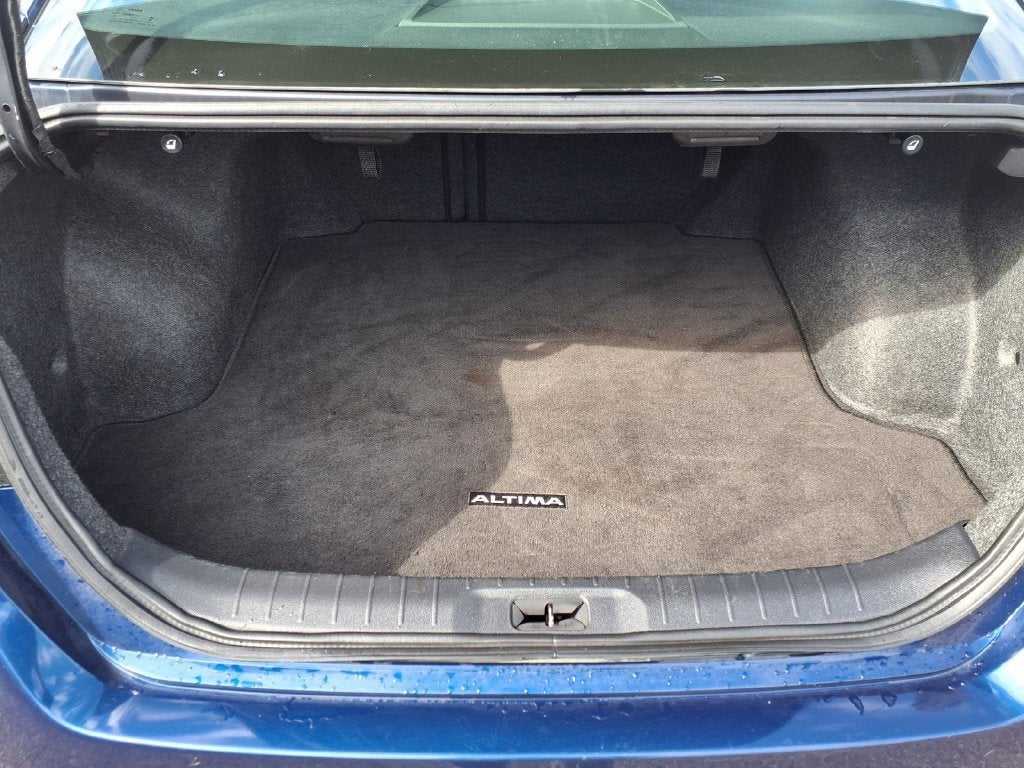 2023 Nissan Altima SR FWD