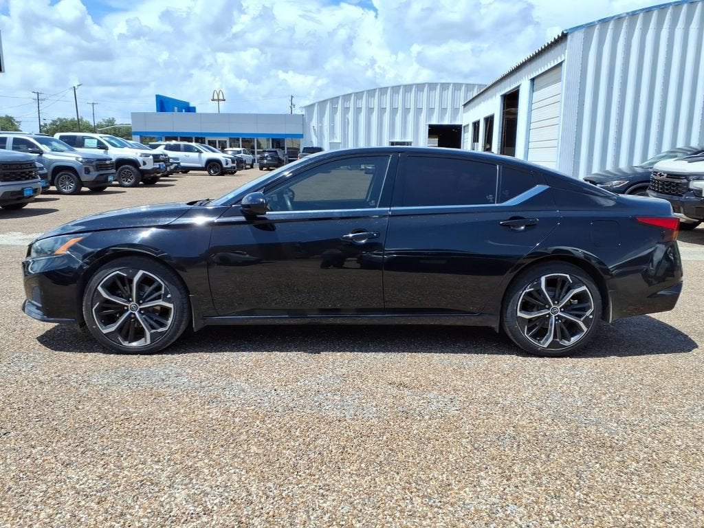 2023 Nissan Altima SR FWD
