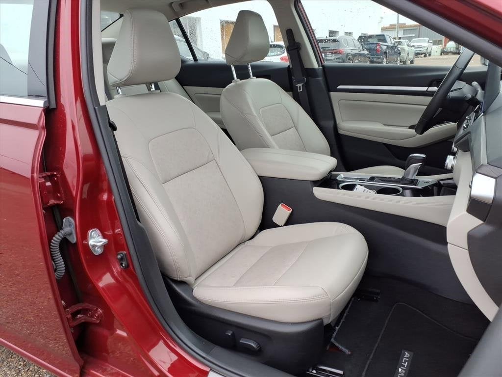 2024 Nissan Altima 2.5 SL