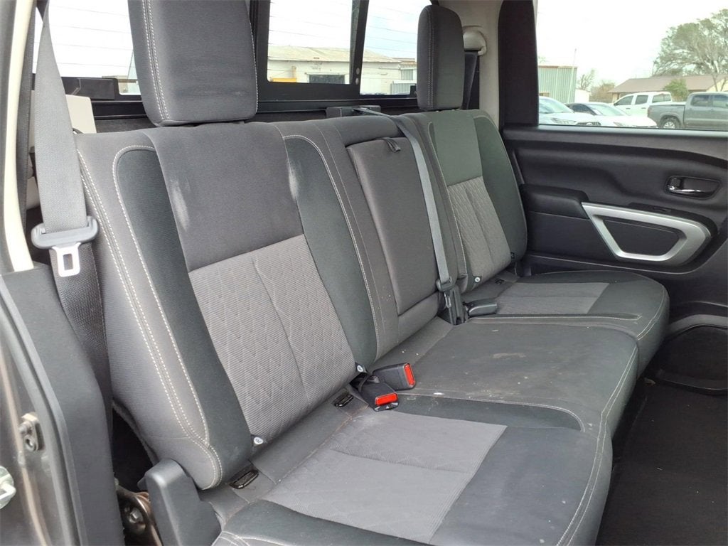 2021 Nissan Titan SV