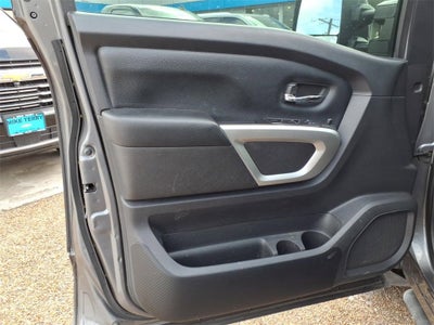 2021 Nissan Titan SV