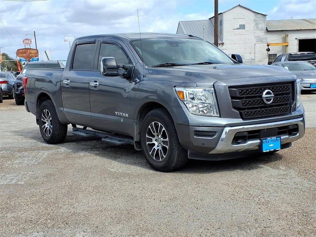 2021 Nissan Titan SV