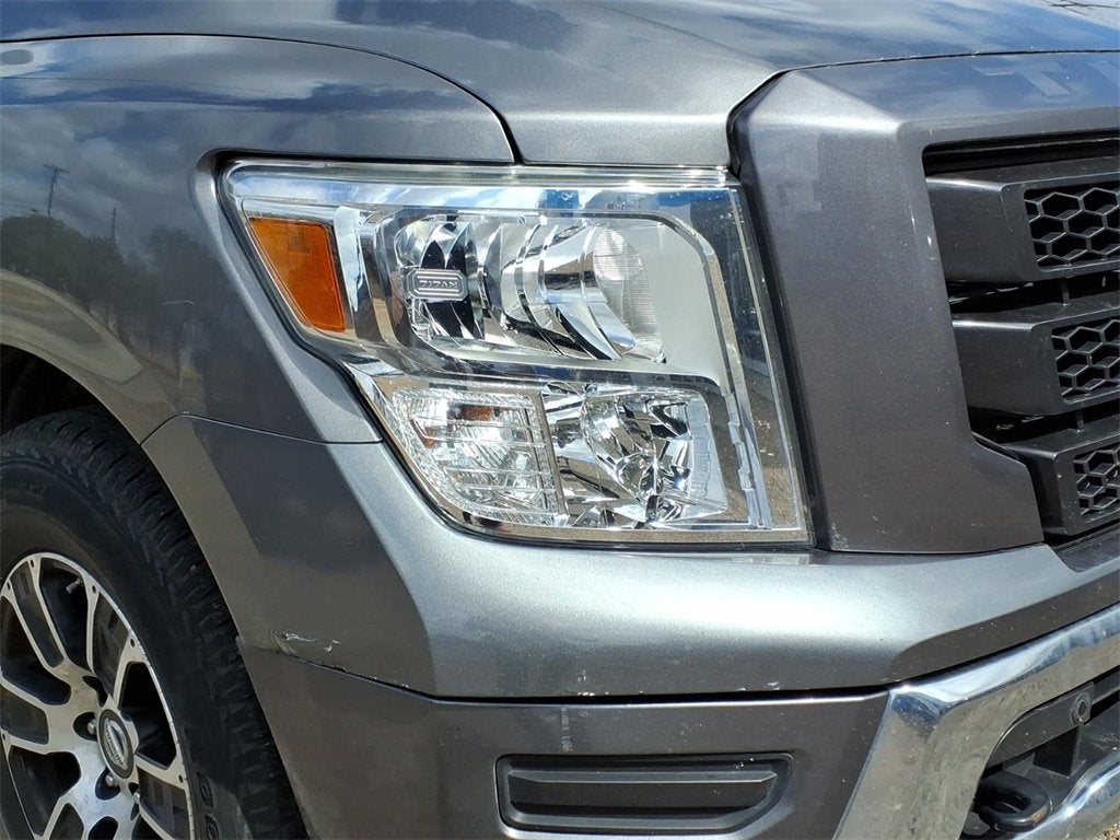 2021 Nissan Titan SV