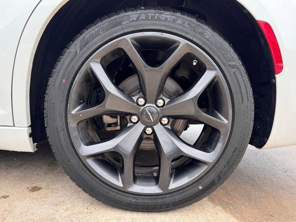 2023 Chrysler 300 300S