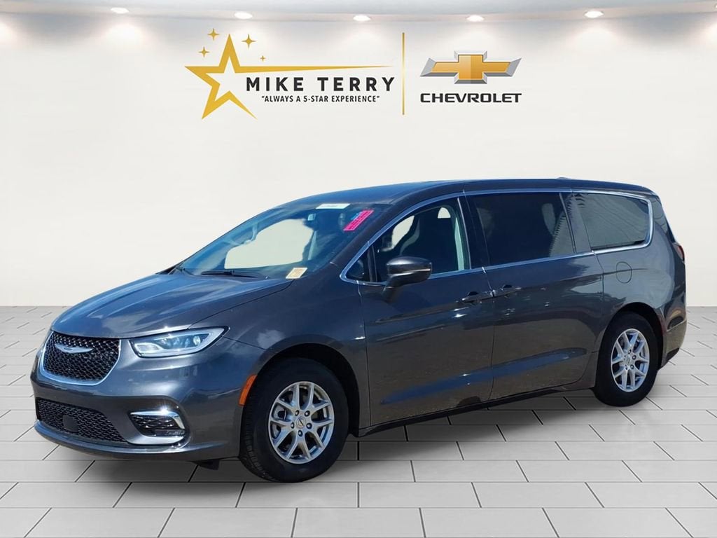 2023 Chrysler Pacifica Touring L