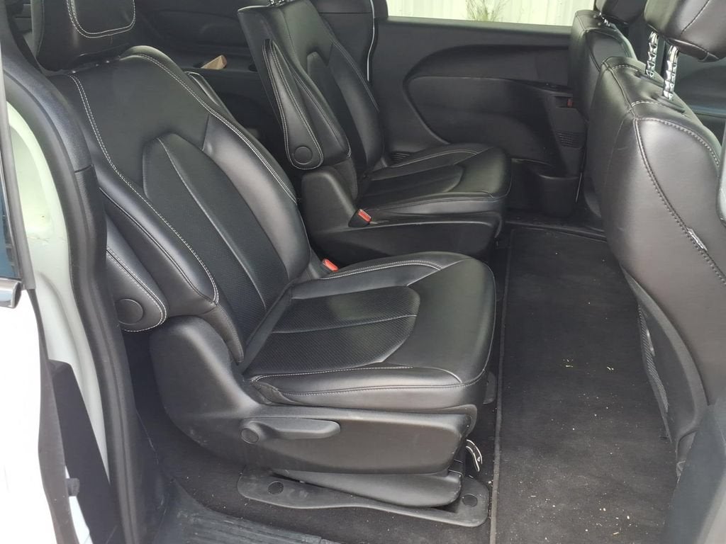 2024 Chrysler Pacifica Hybrid S Appearance Pkg