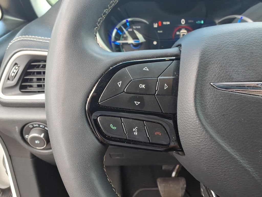 2024 Chrysler Pacifica Hybrid S Appearance Pkg