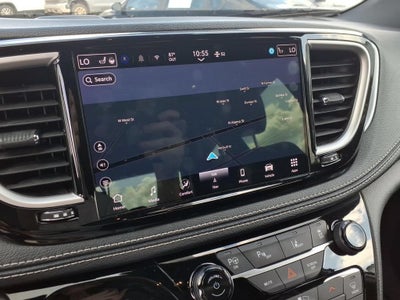 2024 Chrysler Pacifica Hybrid S Appearance Pkg