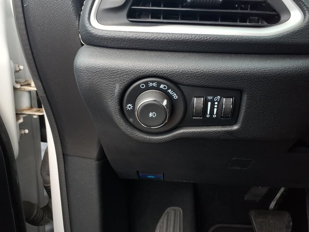 2024 Chrysler Pacifica Hybrid S Appearance Pkg