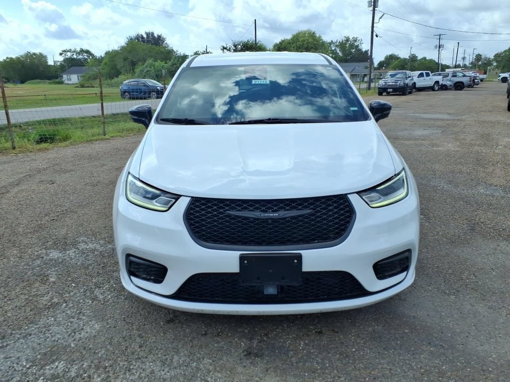 2024 Chrysler Pacifica Hybrid S Appearance Pkg