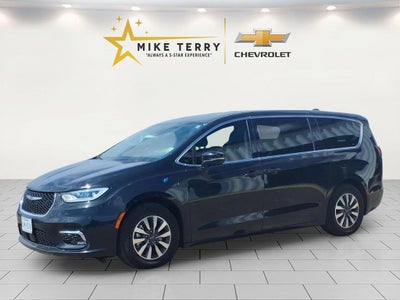 2024 Chrysler Pacifica Hybrid Select