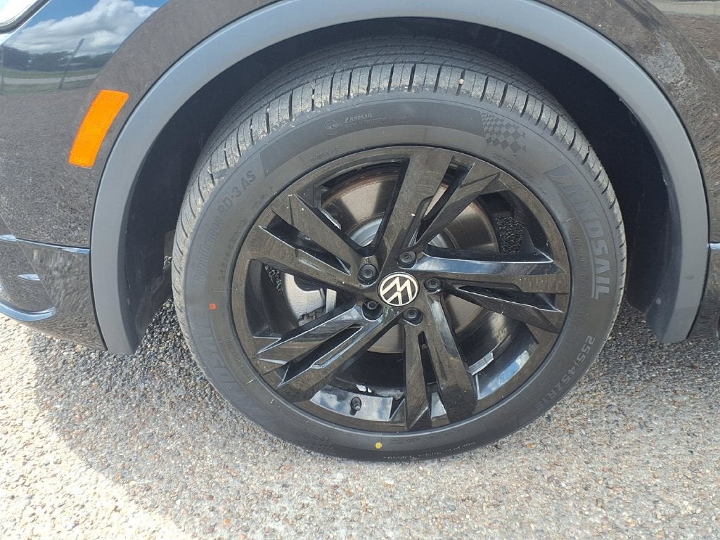 2024 Volkswagen Tiguan SE R-LINE BLACK - Photo 8