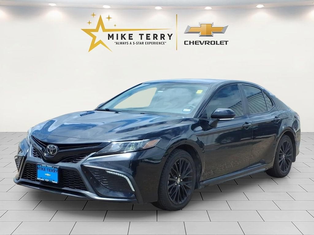 2022 Toyota Camry SE Nightshade Edition