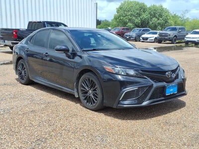 2022 Toyota Camry SE Nightshade Edition
