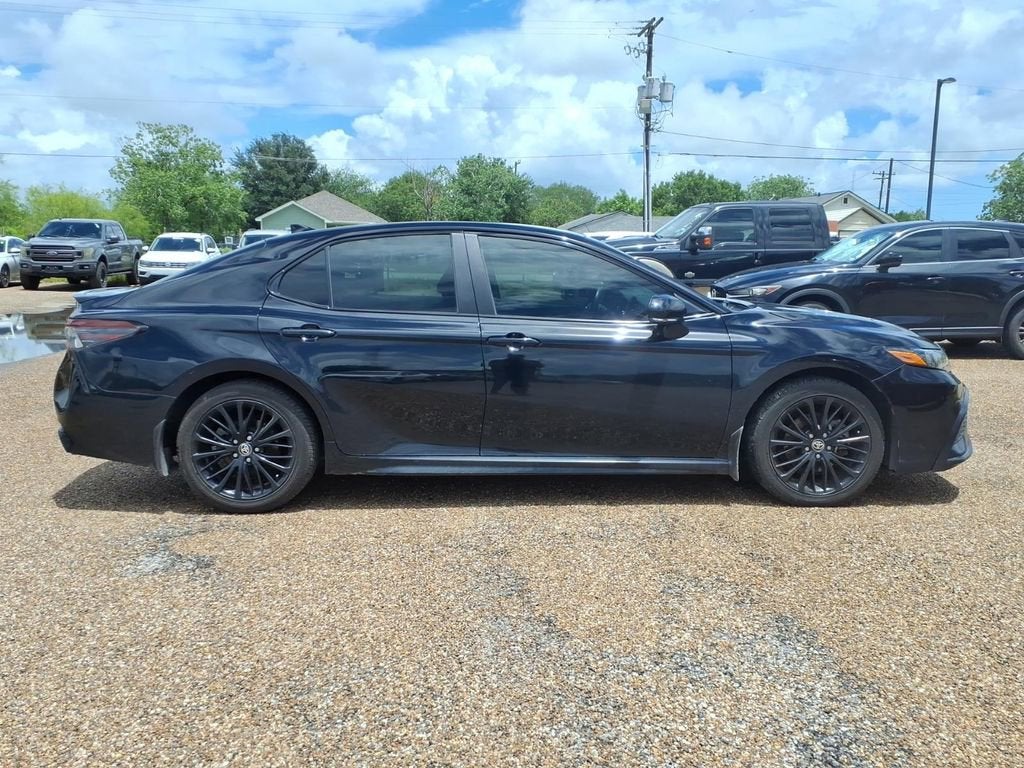 2022 Toyota Camry SE Nightshade Edition