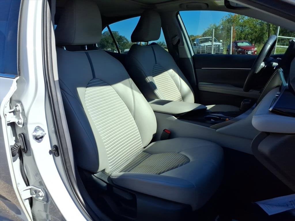 2023 Toyota Camry Hybrid SE