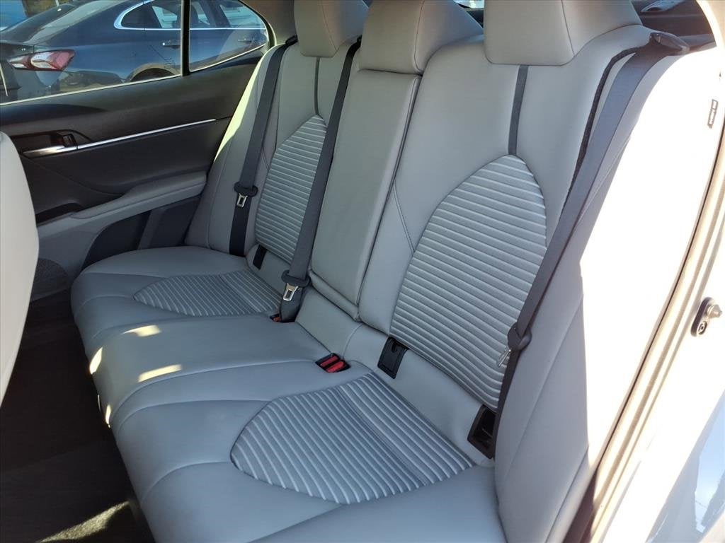 2023 Toyota Camry Hybrid SE