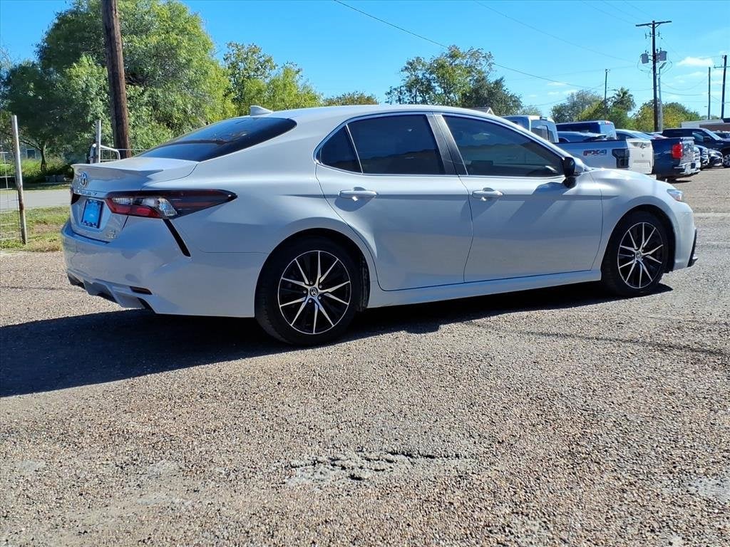 2023 Toyota Camry Hybrid SE