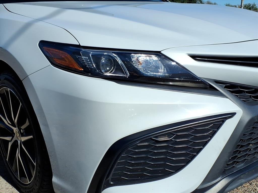 2023 Toyota Camry Hybrid SE