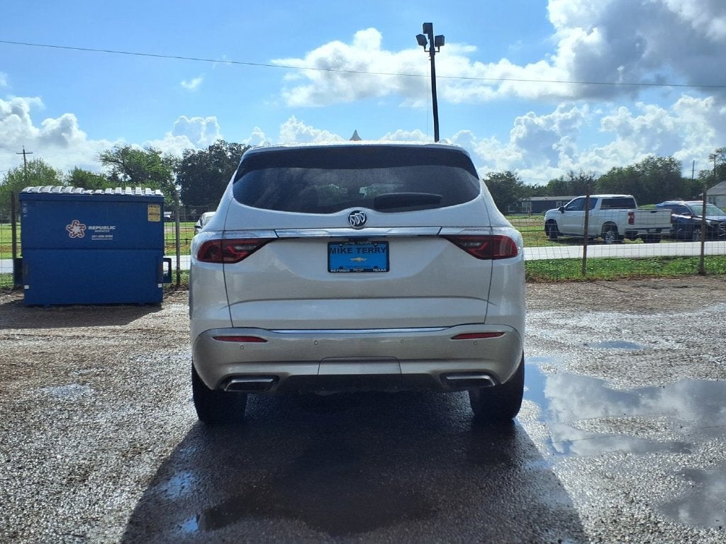2022 Buick Enclave Premium