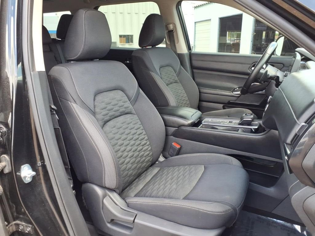 2022 Nissan Pathfinder SV 2WD