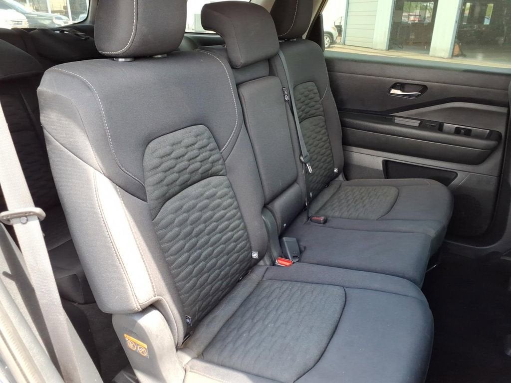 2022 Nissan Pathfinder SV 2WD