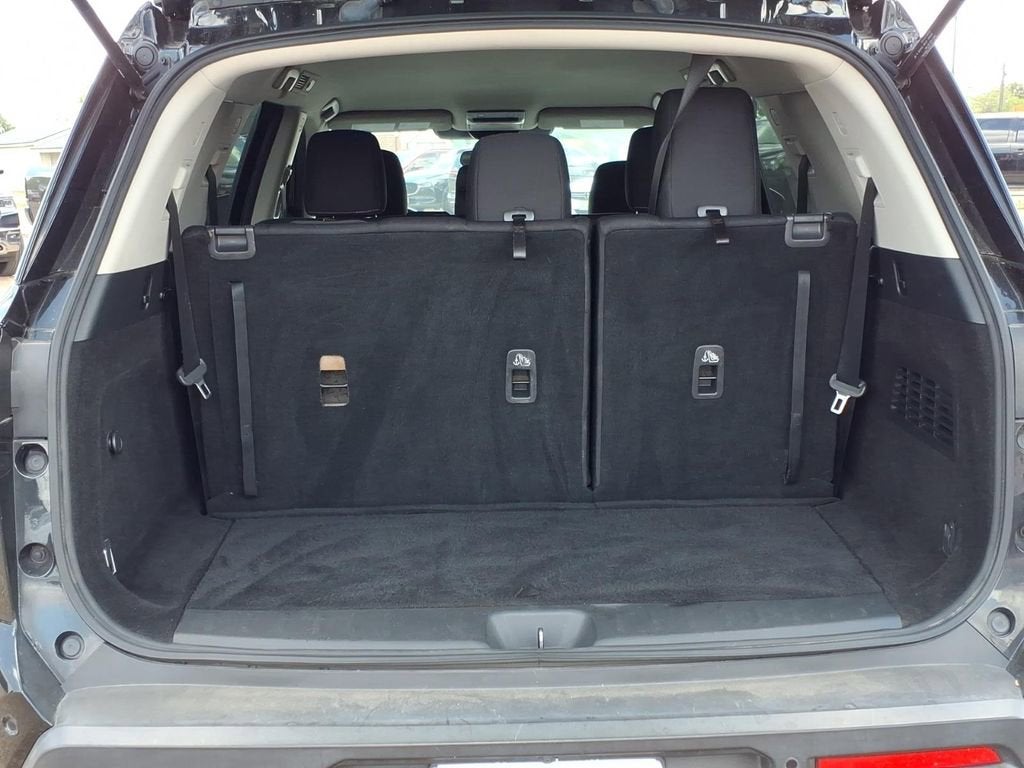 2022 Nissan Pathfinder SV 2WD